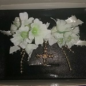 AVON SEASON OF LILIES PIN/BROOCH